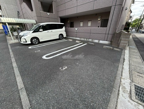 【駐車場】フルール・ド・スリジェ 