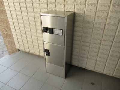 【その他共用部分】 | メゾンドポレール（鴻池新田賃貸） | 宅配ボックスです