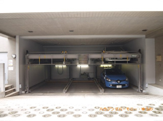 【駐車場】