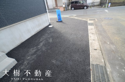 【駐車場】 | 海老名市社家３丁目　新築戸建て　全１棟　【仲介手数料無料】