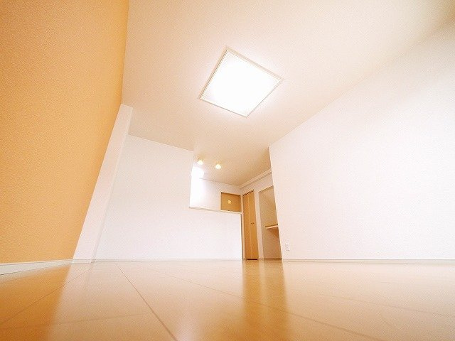 クラージュの内装|内装は落ち着いています