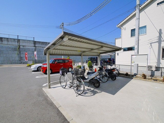クラージュのその他共用部分|自転車置き場