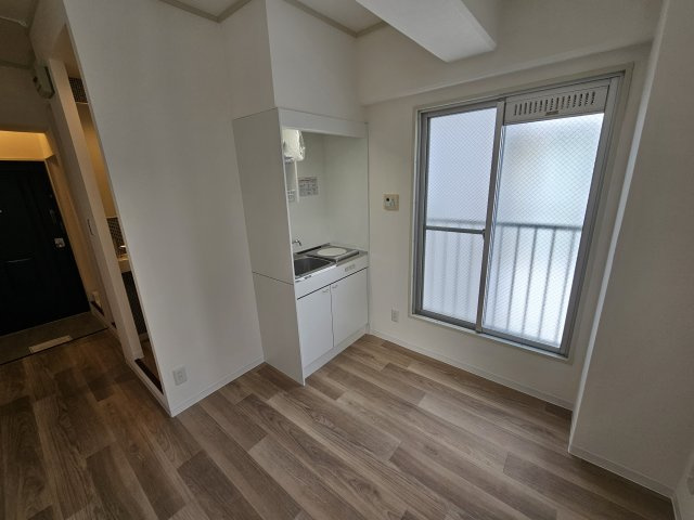 深江本町マンションの居間・リビング