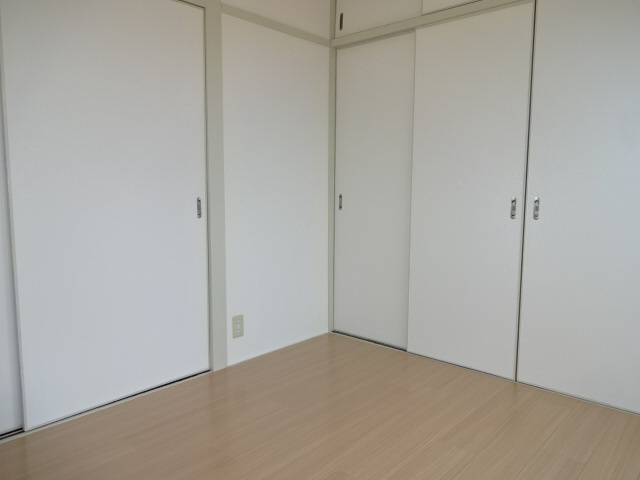 メゾン手柄の寝室