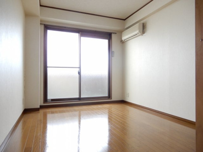 【寝室】 | サンシード1番館