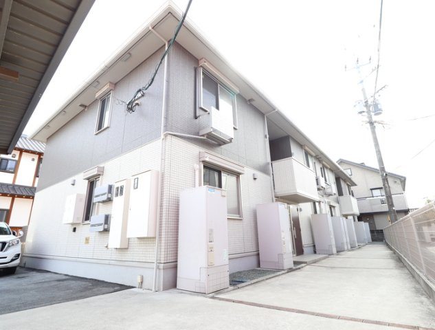 熊本市南区近見２丁目のアパートの外観