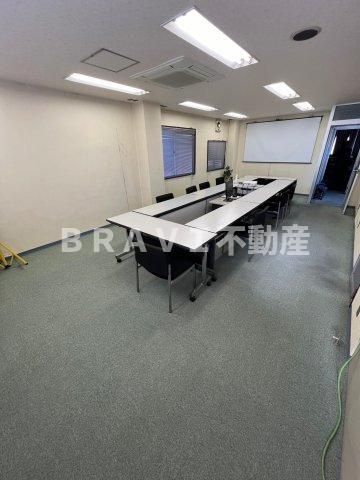 JESCO今里ビル　BRAVI不動産の内装