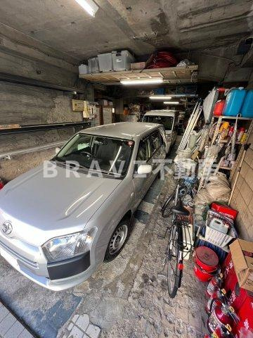 JESCO今里ビル　BRAVI不動産の内装