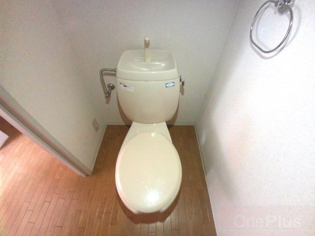 リビング六甲ウエストBのトイレ