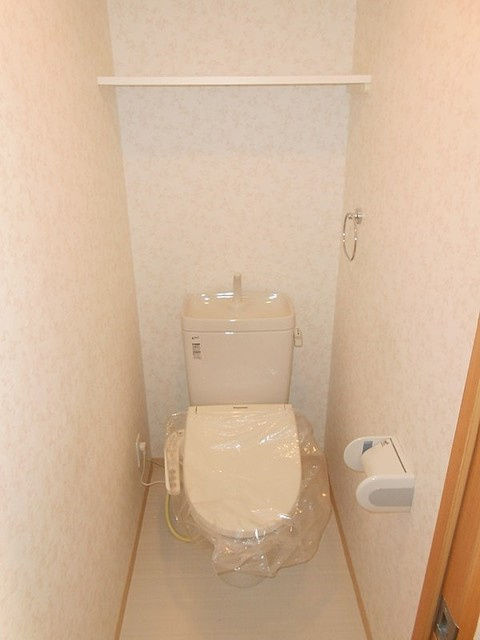メゾンクレールHiyoshiのトイレ