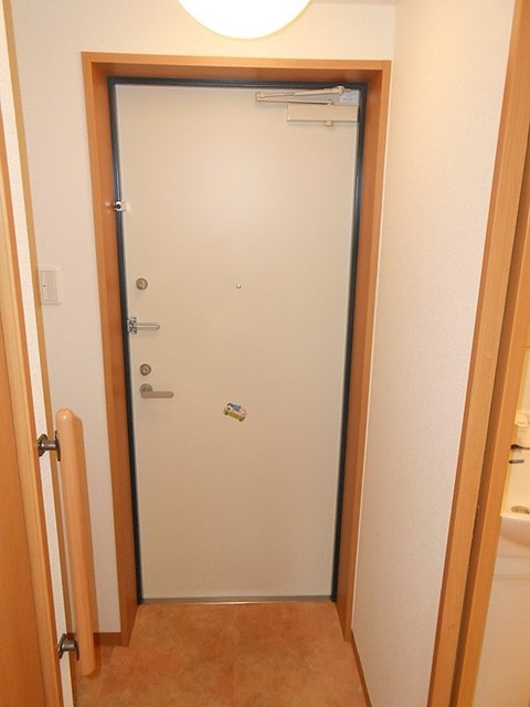 メゾンクレールHiyoshiの玄関