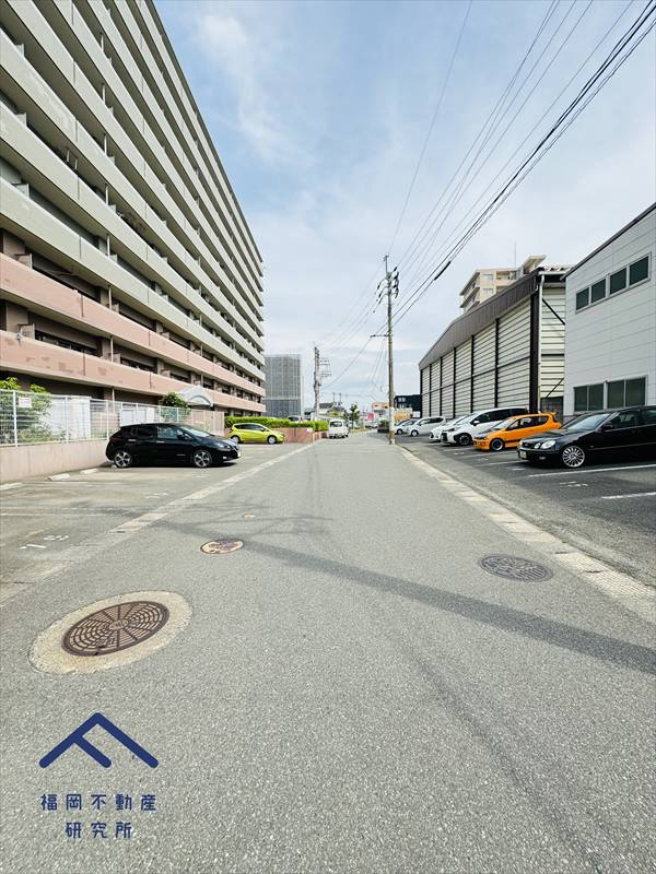 ロワールマンション箱崎２の周辺