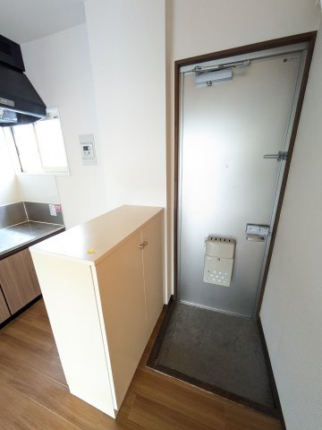 シャルマン元町の玄関