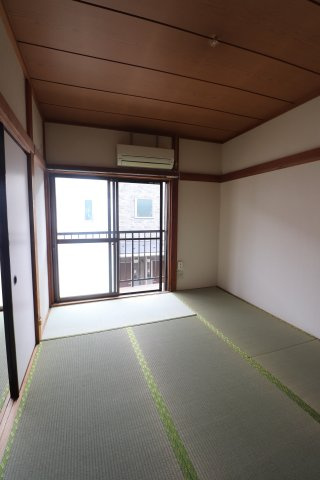第2ニイヤスカイハイムの和室