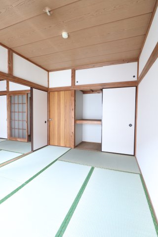第2ニイヤスカイハイムの和室