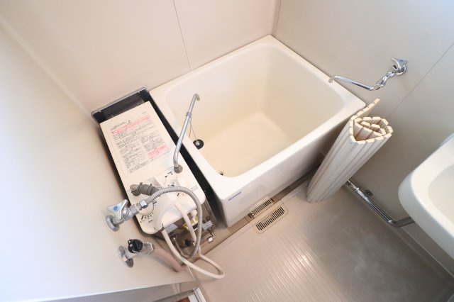 第2ニイヤスカイハイムの浴室