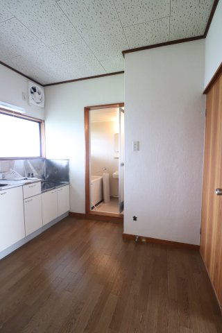 第2ニイヤスカイハイムの居間・リビング