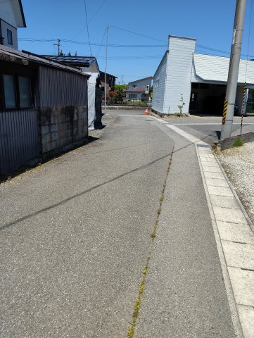 米沢市城西１丁目　二階建て住宅のその他|前面道路　北側