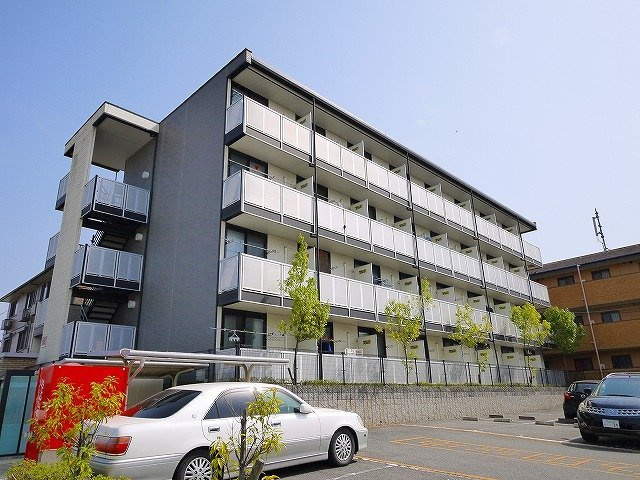 レオパレスビューヒルズテンの外観