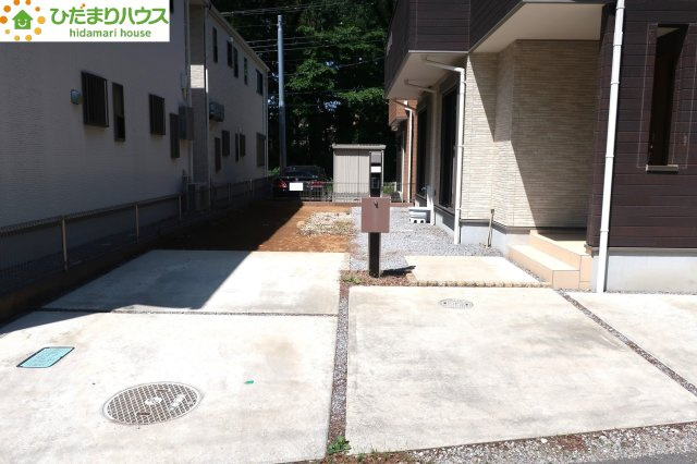 北本市緑4丁目　中古一戸建ての駐車場