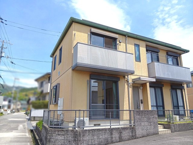 シンフォニーB棟の外観