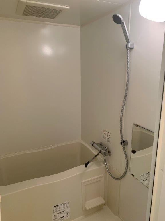 ドゥーエ森ノ宮の浴室