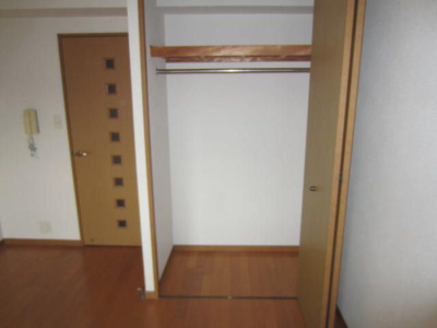 【収納】 | プリマヴェーラ井尻 | 別号室の写真になります。現況優先。
