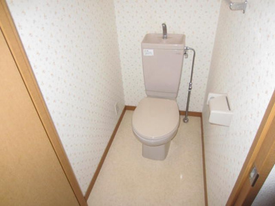 【トイレ】 | プリマヴェーラ井尻 | 別号室の写真になります。現況優先。