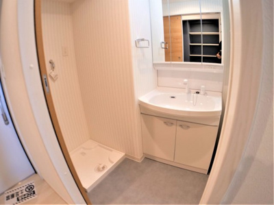 【洗面所】 | LIFEFIELD銀天町 | 別号室の写真になります。現況優先。