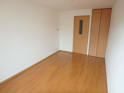 【内装】 | サンガーデン地行 | 別号室の写真になります。現況優先。