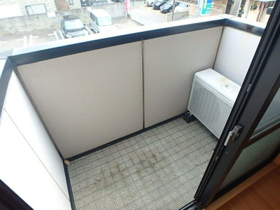 【バルコニー】 | サンガーデン地行 | 別号室の写真になります。現況優先。