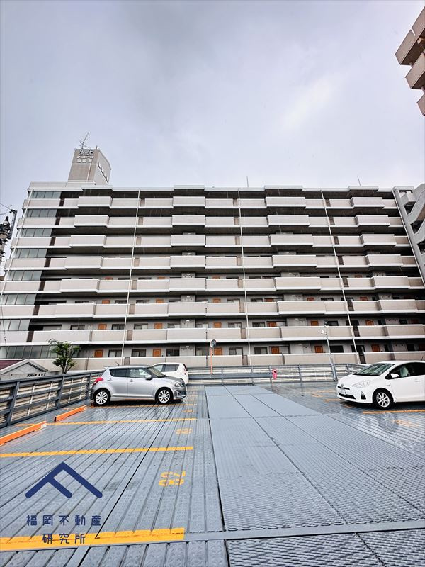 アンピール箱崎東の外観