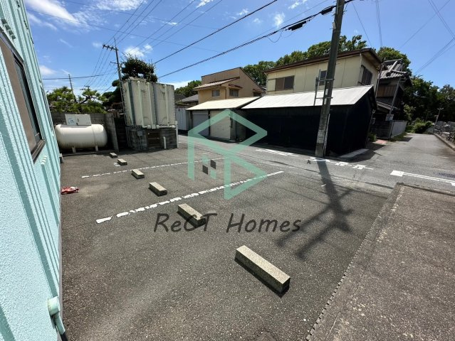 姫路市飾磨区中島の賃貸マンションの駐車場