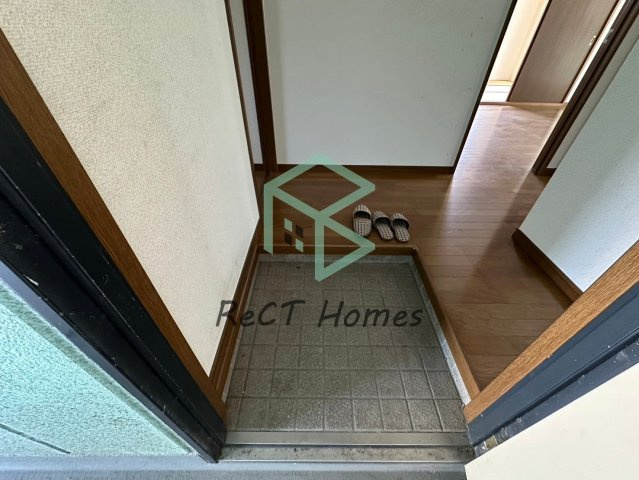 姫路市飾磨区中島の賃貸マンションの玄関