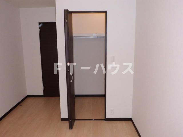 グラジーエ大久保の収納