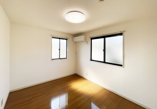 ディアス川南　Ａ棟の居間・リビング