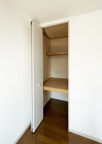 ディアス川南　Ａ棟の収納