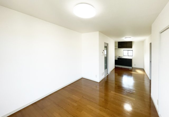 ディアス川南　Ａ棟の居間・リビング