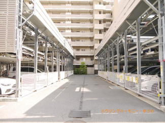 【駐車場】 | 月額10,000円～11,000円のスペースに空きがあります。