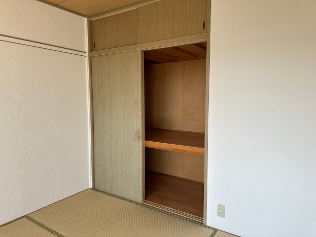 コウジィーコートＫの収納