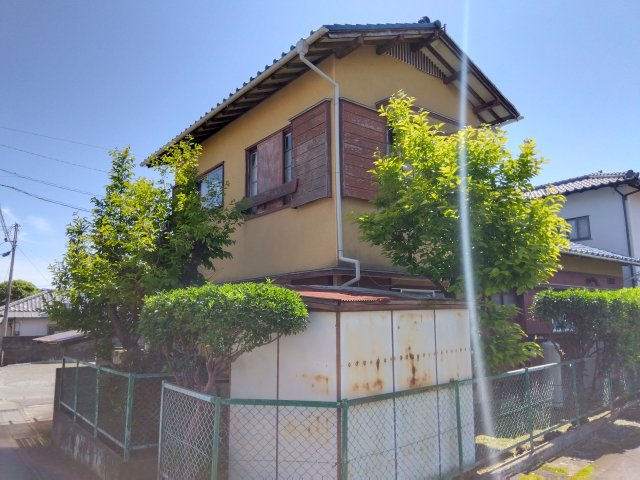 売中古戸建　三島市中島の外観|スーパー・ドラッグストアも近くにあります。生活利便性が高くなっています。