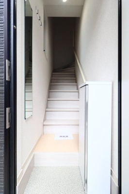 【洋室】 | サザンロード飛田給 | ※家具・家電はイメージです