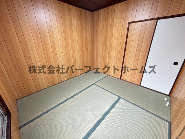 堀溝2丁目テラス　賃貸の和室|フローリングだけでなく、和室もあります