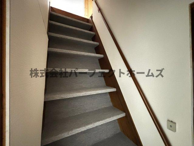 堀溝2丁目テラス　賃貸の内装|明るい色調の室内です