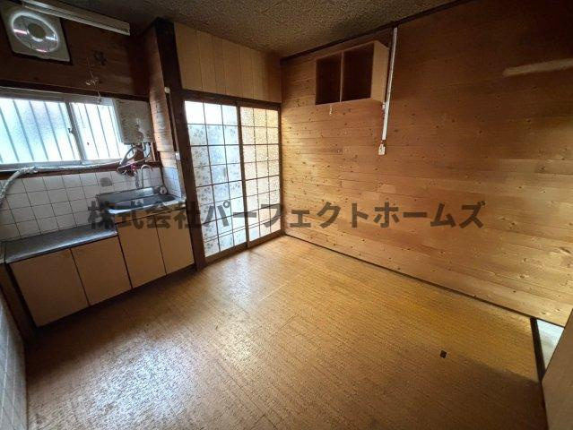 堀溝2丁目テラス　賃貸の居間・リビング|使いやすいリビングです