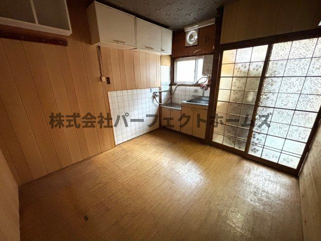 堀溝2丁目テラス　賃貸の居間・リビング|使いやすい居間です