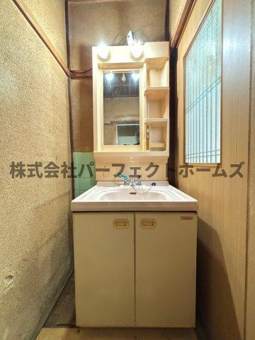 堀溝2丁目テラス　賃貸の洗面所|スペースが確保できる洗面所です