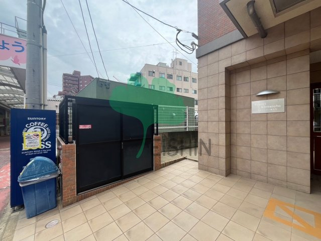 アヴァンティ銀天町のエントランス