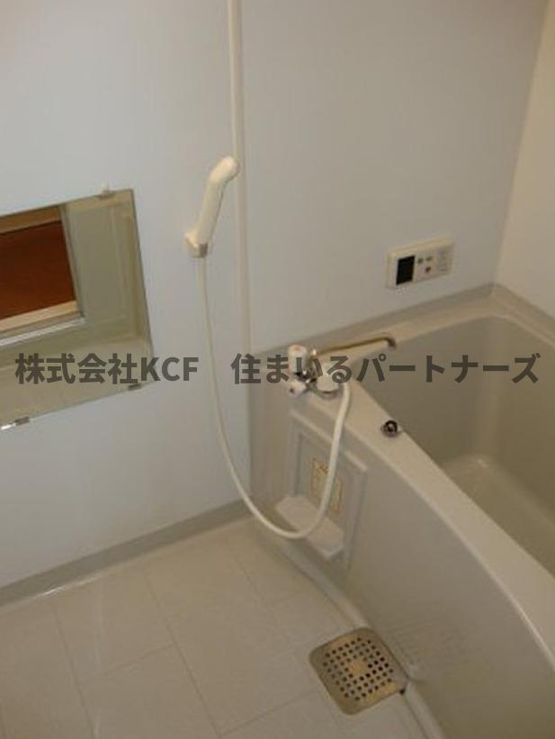 ミカハウスⅡの浴室|日々の疲れを癒すお風呂付です