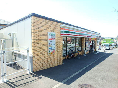 セブン-イレブン 横浜栄小山台２丁目店まで400ｍ